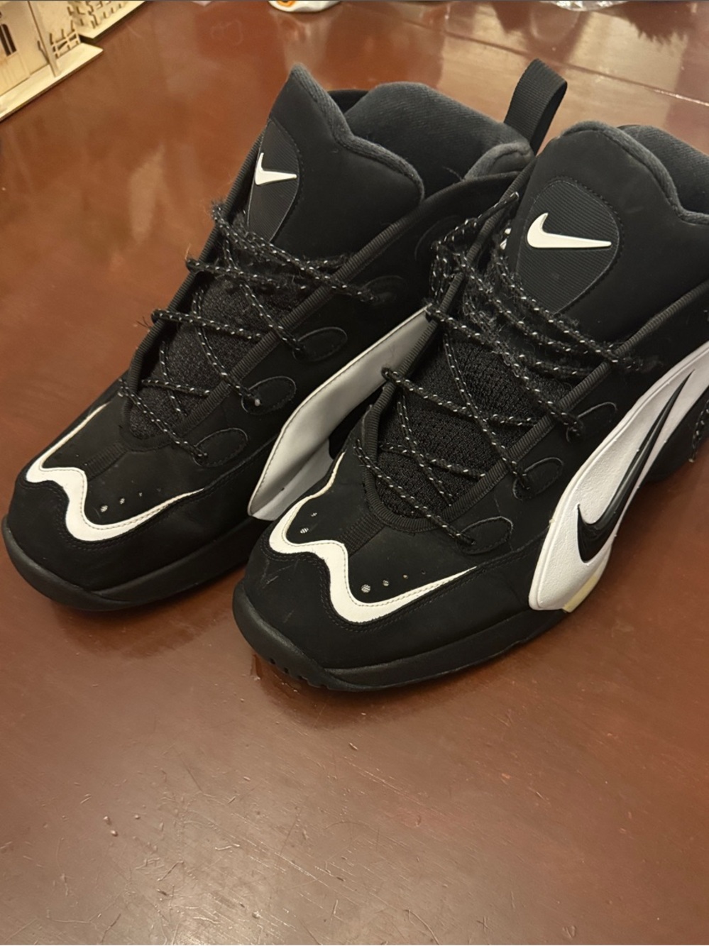 Nike Black and White Men’s Athletic Mid-Top Sneakers